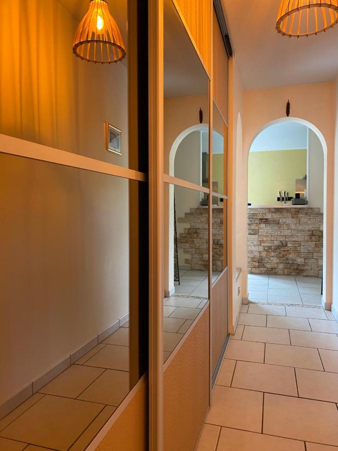 Decouvrez Le Charme Au Coeur De Gap Apartman Kültér fotó