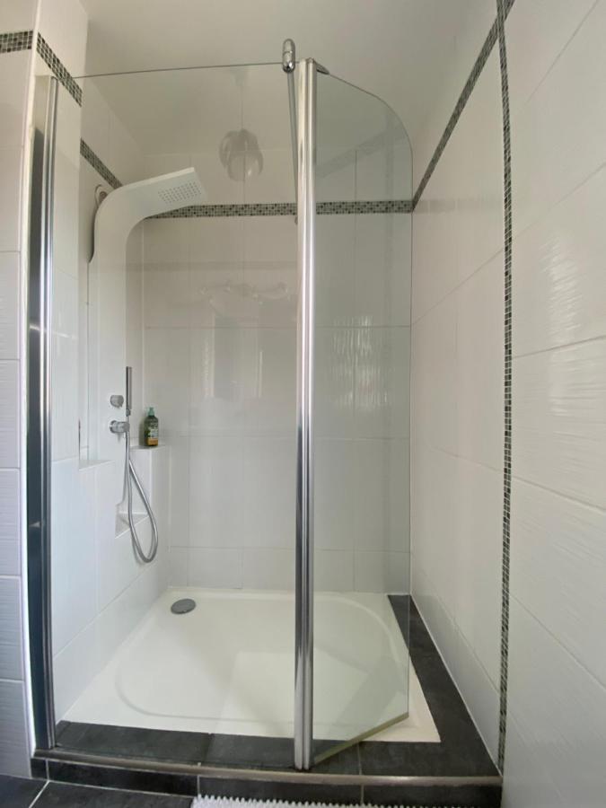 Decouvrez Le Charme Au Coeur De Gap Apartman Kültér fotó