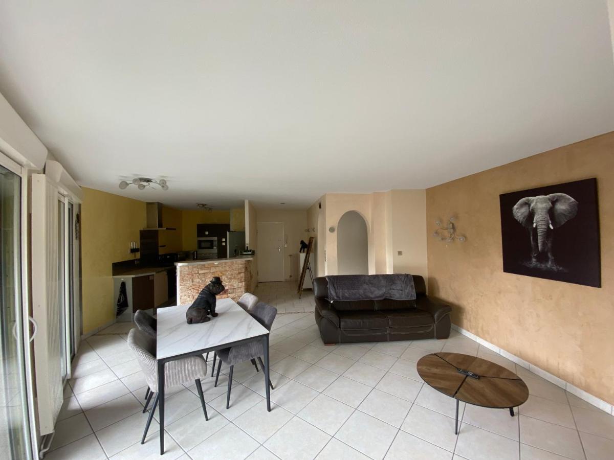 Decouvrez Le Charme Au Coeur De Gap Apartman Kültér fotó